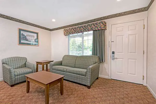 Days Inn by Wyndham Ridgefield Picture 10