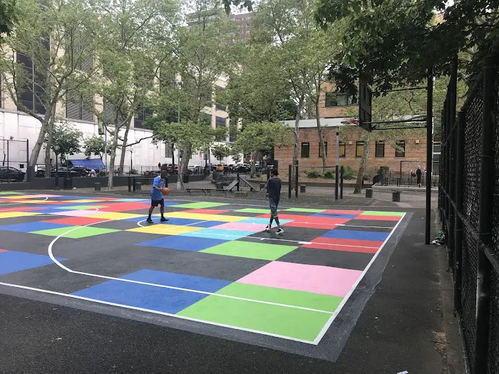 Chelsea Park Picture 3