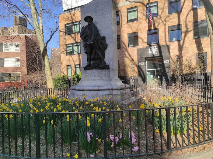Chelsea Park Picture 5