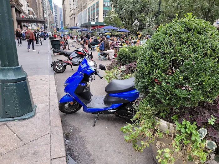 Herald Square Park Picture 10