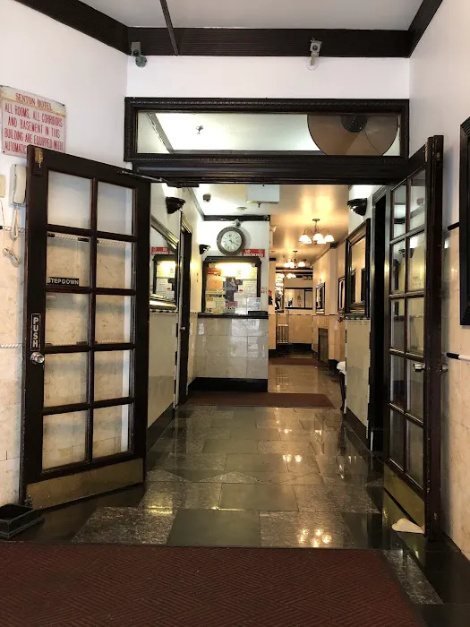 Senton Hotel Picture 9