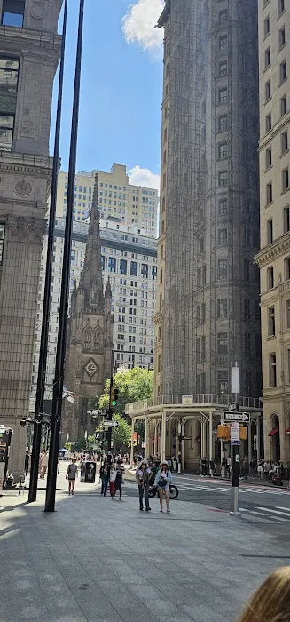 Harry B Helmsley Plaza Picture 1