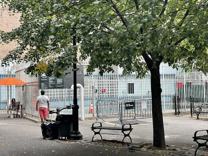 Vesuvio Playground Picture 6