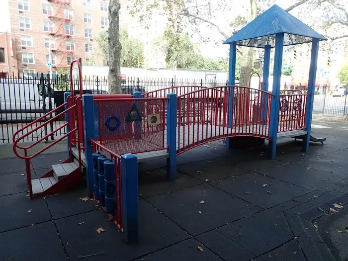 Playground of the Americas Picture 2