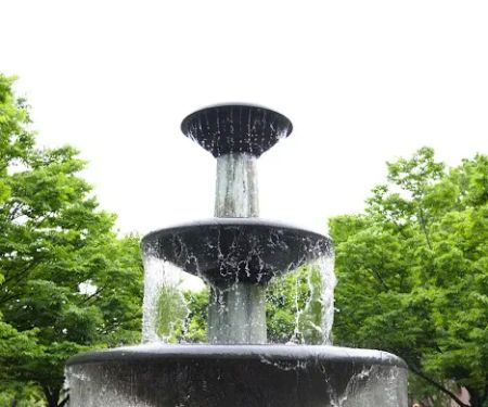 Winston Churchill Square