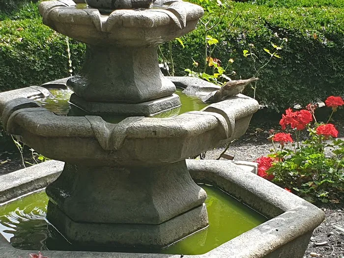Jefferson Market Garden Picture 2