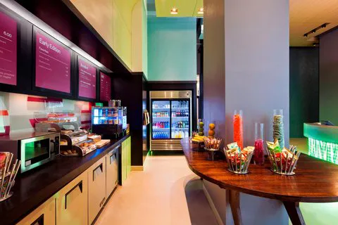 Aloft Manhattan Downtown - Financial District Picture 3