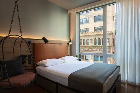 Moxy NYC Downtown Picture 9