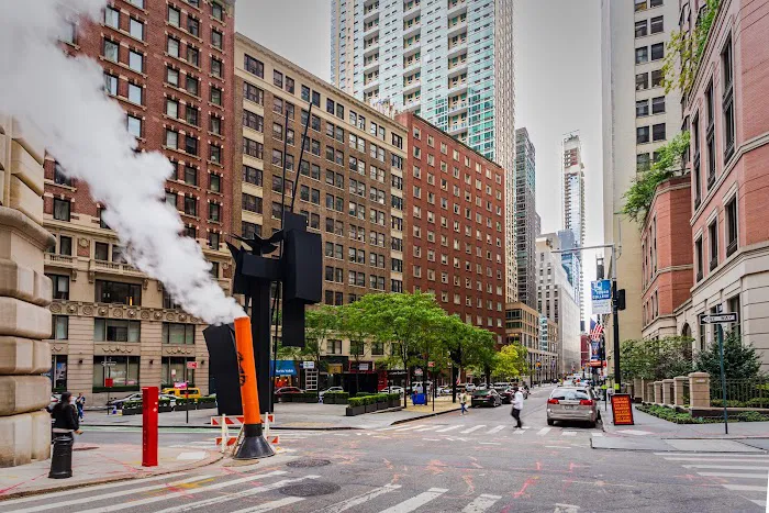 Louise Nevelson Plaza Picture 1