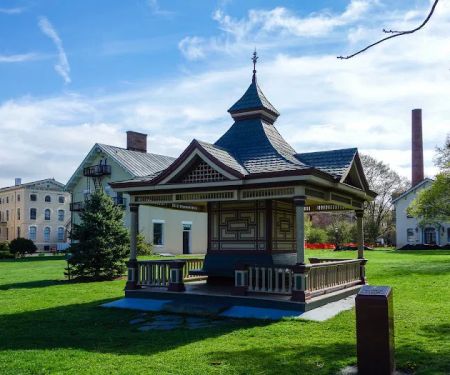 Weissglass Gazebo