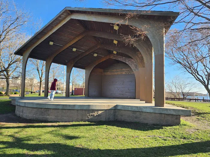 Bayonne Park Picture 4