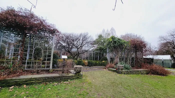 Richmond County Savings Foundation Tuscan Garden Picture 6