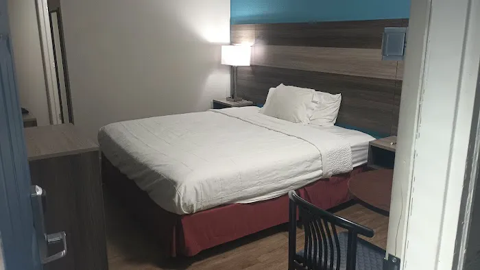 Ritz Motel Picture 3