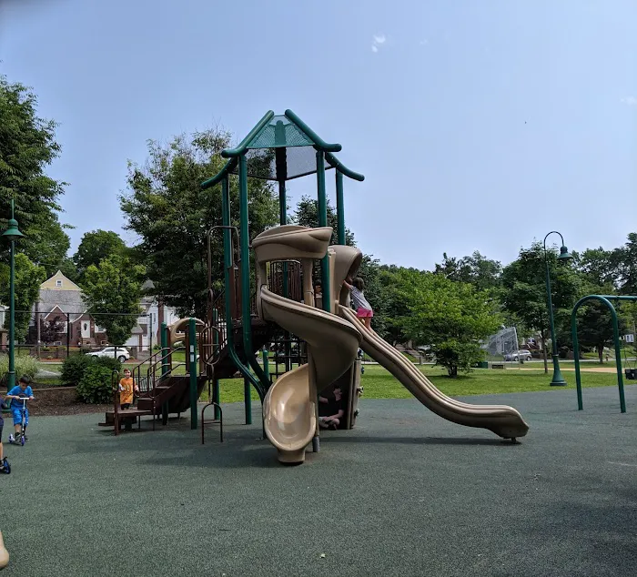 Manor Park Picture 3