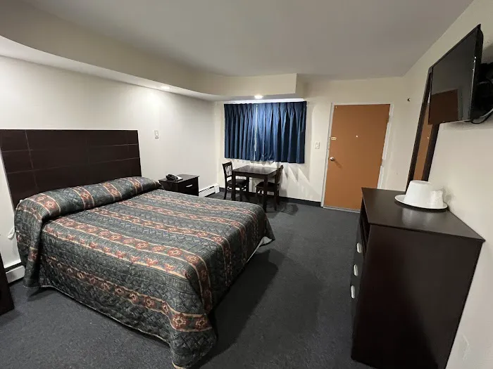 Belleville Motor Lodge Picture 6