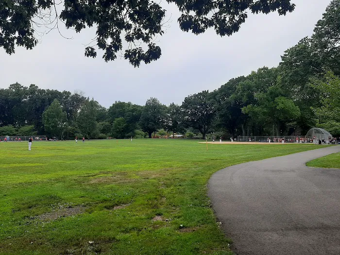 Belleville Park Picture 10