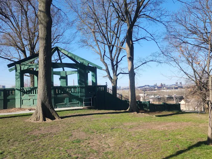 Leonard Gordon Park Picture 3