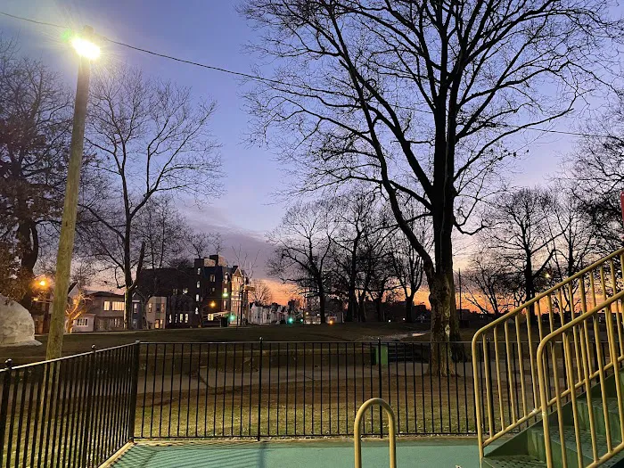 Leonard Gordon Park Picture 6