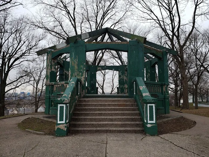 Leonard Gordon Park Picture 4