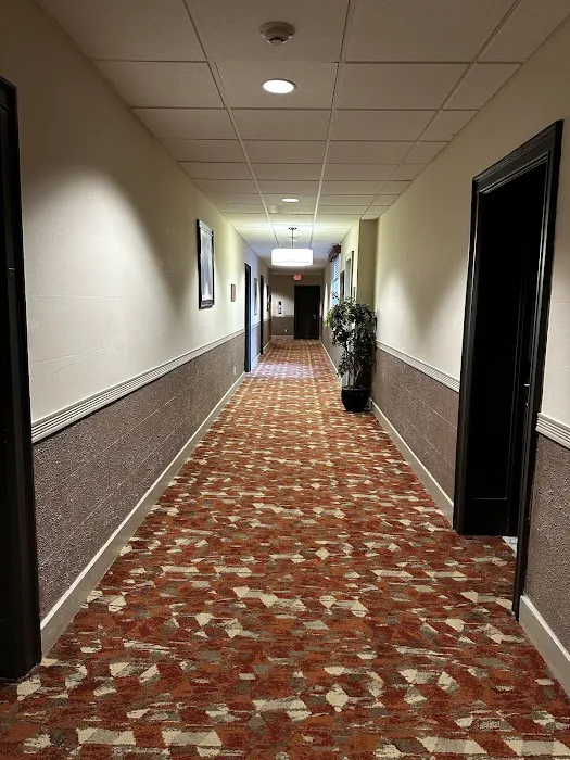 Ramada by Wyndham Jersey City Picture 9