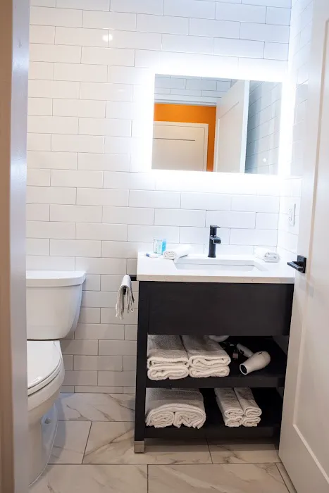 Peachtree Suites Picture 9