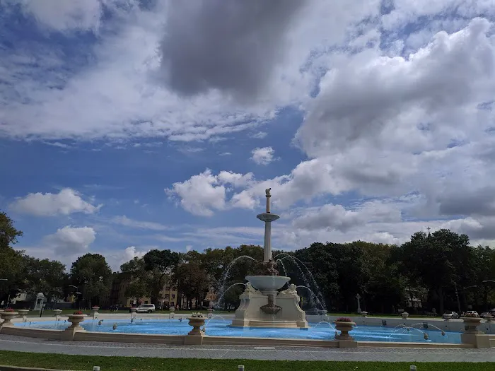 Lincoln Park Picture 8