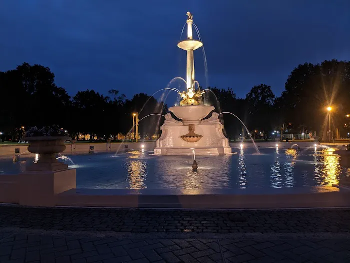Lincoln Park Picture 3