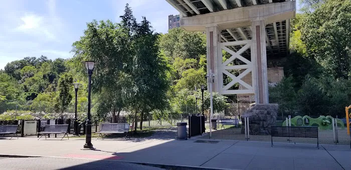 Viaduct Park Dog Park Picture 7
