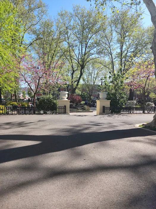 Columbus Park Picture 5