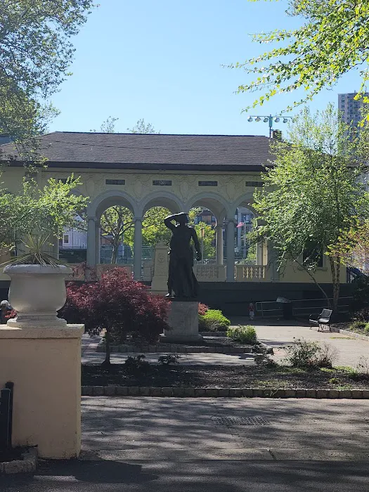 Columbus Park Picture 6