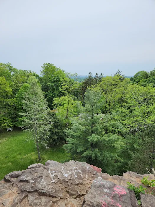 Mills Reservation Parking Lot Picture 7