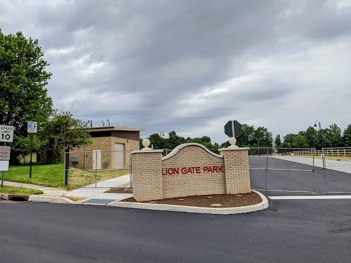 Lion Gate Park Picture 2
