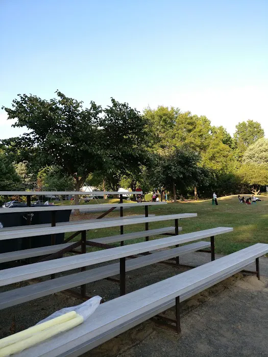 Hills of Troy Park Picture 4