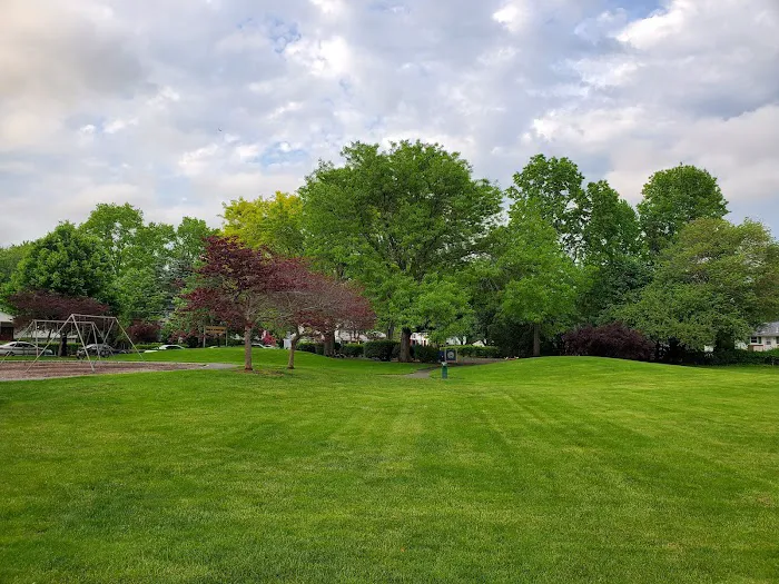 Hills of Troy Park Picture 1
