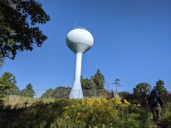Hilltop Reservation Picture 2