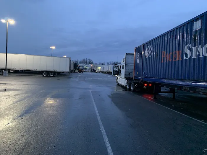 UPS Remote Lot Picture 6