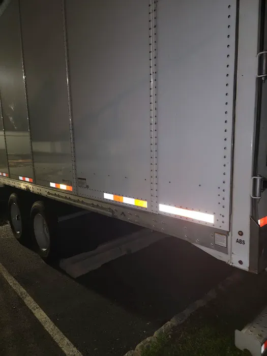 UPS Remote Lot Picture 4
