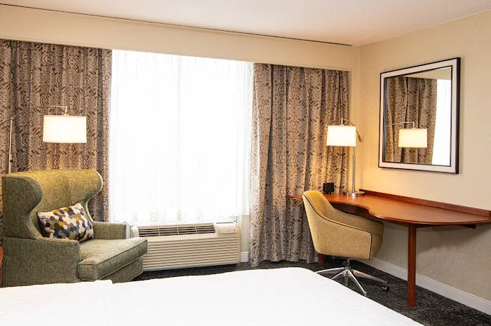 Hampton Inn Parsippany Picture 3