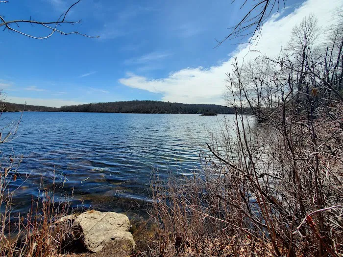 Ramapo Lake Trailhead Picture 4