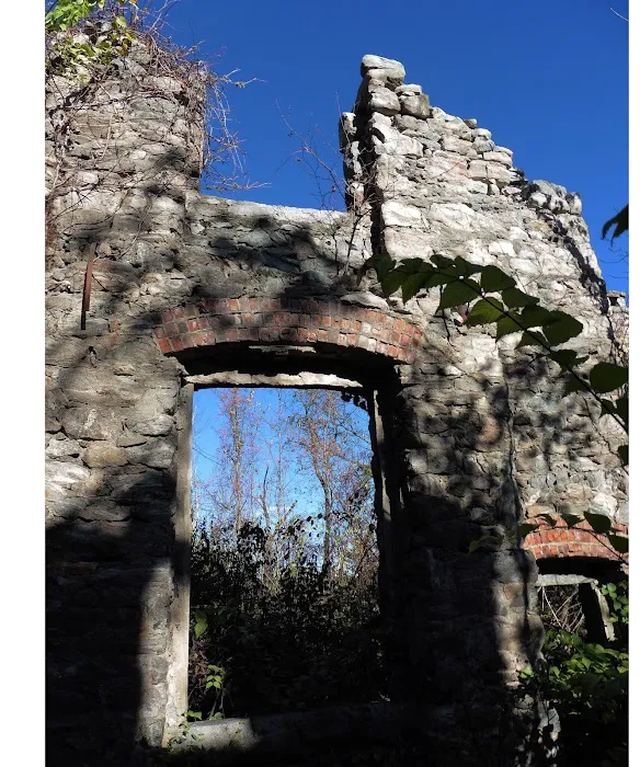 Ramapo Water Tower Ruins Picture 10