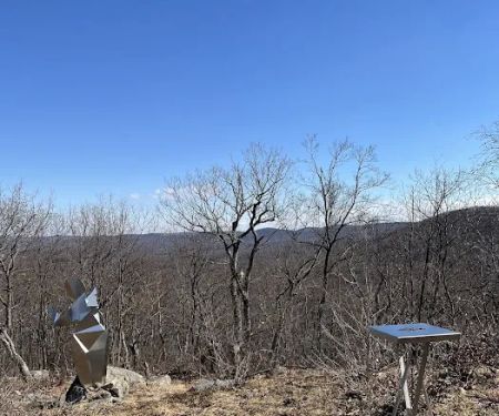 Sculpture Loop Trail