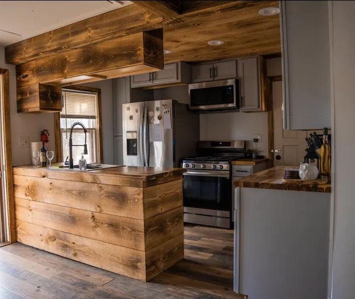 Rustic Retreat Picture 4