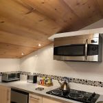 Alices Lakeshore Retreat