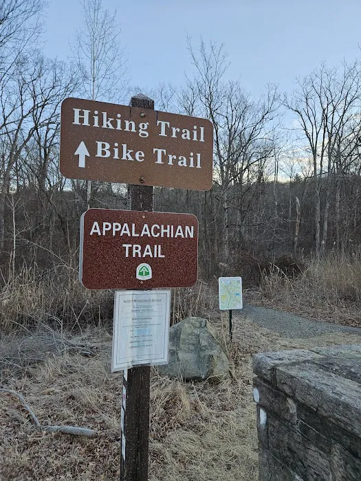 Anthony Wayne Loop Trailhead Picture 7