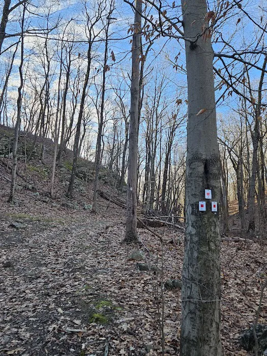 Anthony Wayne Trail tailhead Picture 3