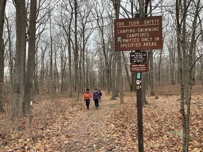 Long Mountain Long Path Trail Head Picture 5