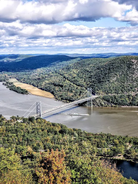 Bear Mountain Bridge Motel Picture 9