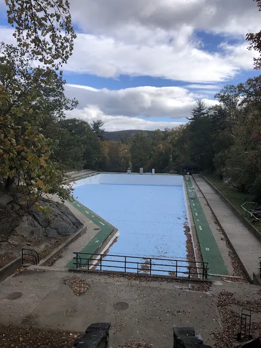 Bear Mountain Inn - Overlook Lodge Picture 5