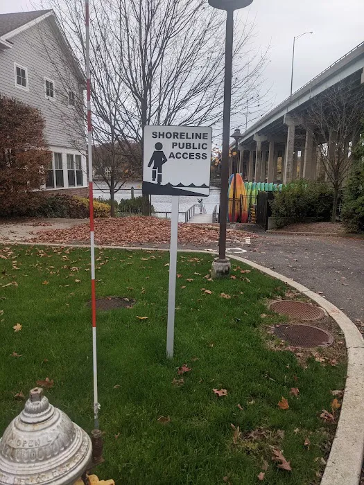 Shoreline Public Access Picture 10