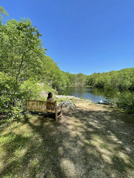 Devil's Den Preserve Pinchbeck Trail Parking Picture 9